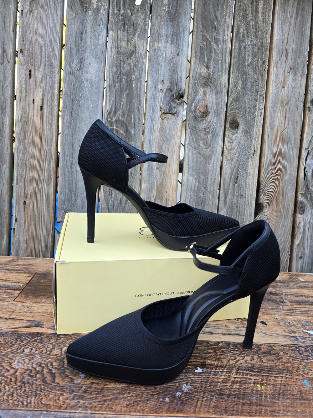 Cozy Island Classic Black Pointed Toe Ankle Strap Pumps Heels Size 7